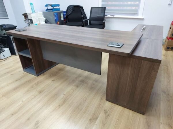 Anele's Executive Desk6