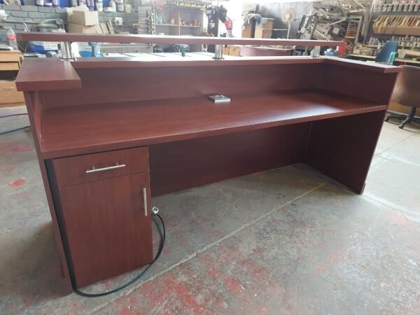 Elton’s Reception Counter1