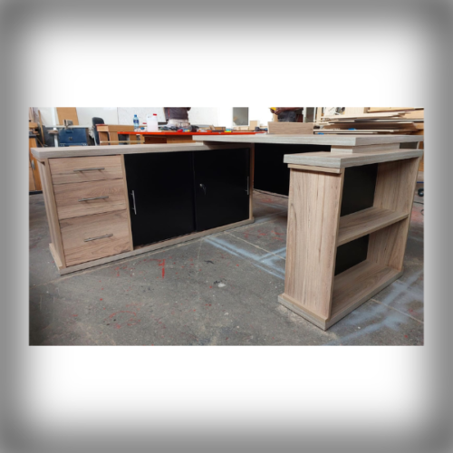 Jandrie’s Junior Executive Desk