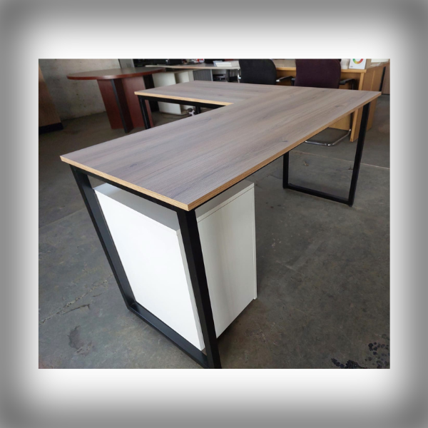 Sizwe Steel Framed Desk3