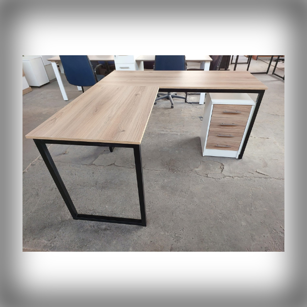 Sizwe Steel Framed Desk4