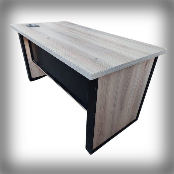 Eric Straight Desk