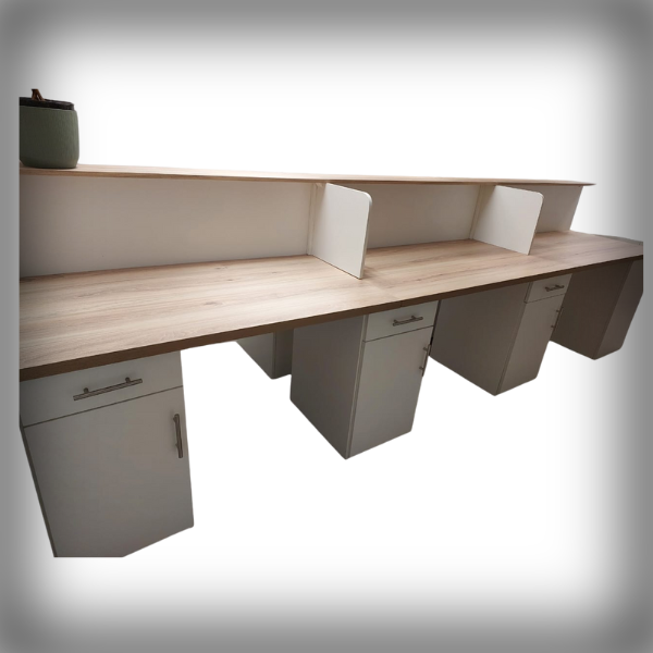 Michael’s Cluster Desk1