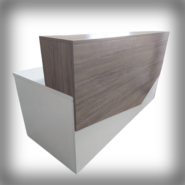 Este's Reception Counter