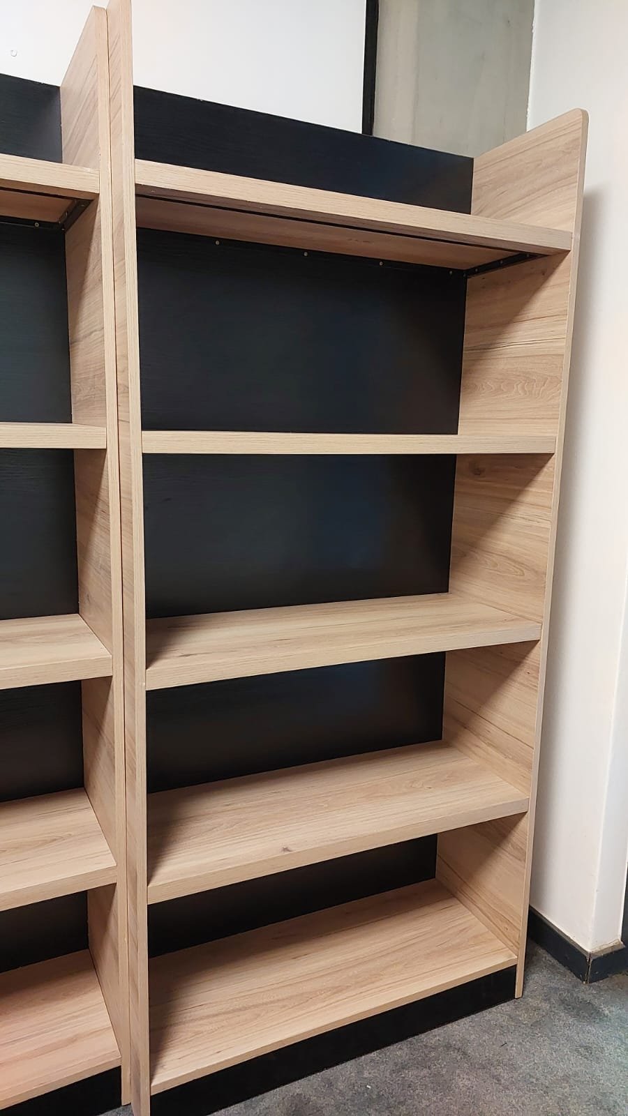 Heavy Duty Bookshelves1